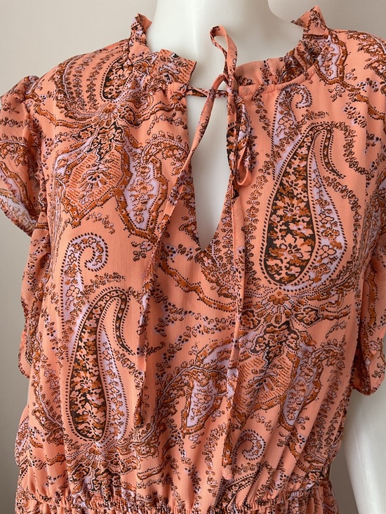 Dex Coral Paisley Tie-Neck Maxi Dress - Picture 4 of 10